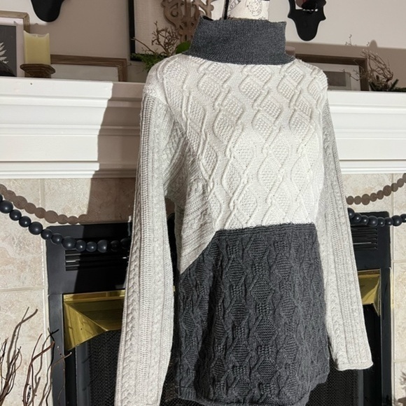 ORLY Block Color Cable Mock Turtleneck Sweater - Picture 3 of 14